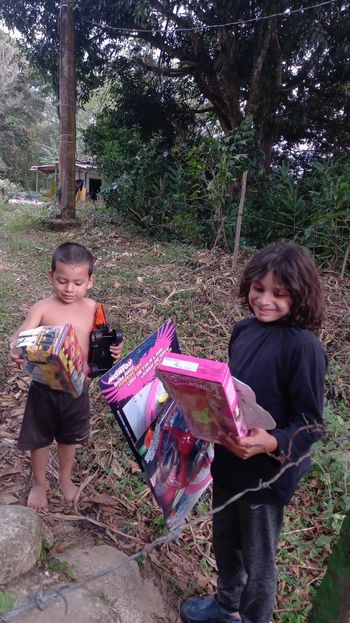Ni&ntilde;os beneficiados por la campa&ntilde;a